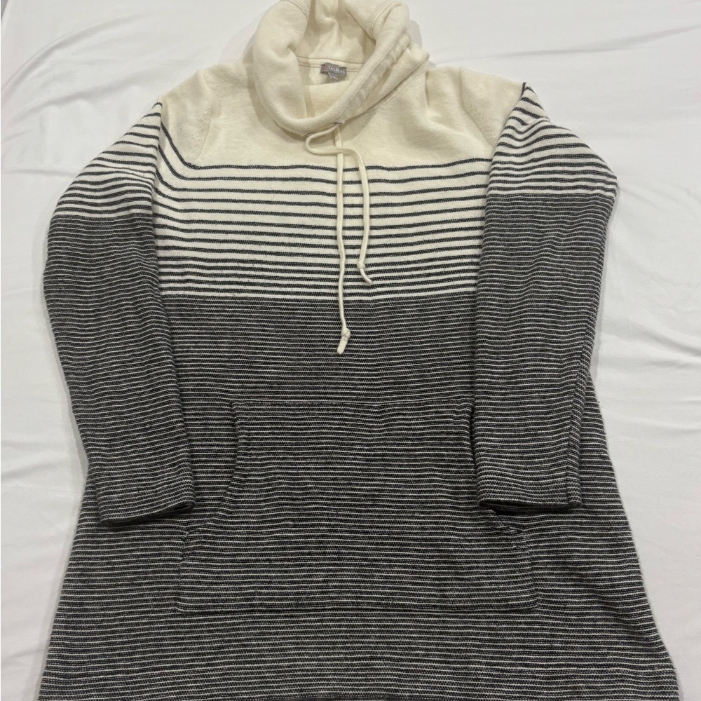 Talbots Sweater Women’s‎ L Cowlneck lamb’s wool blend Striped Cream and Black